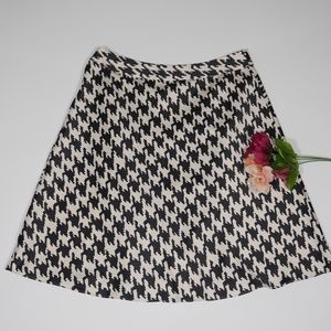Banana Republic Houndstooth Skirt Size 8